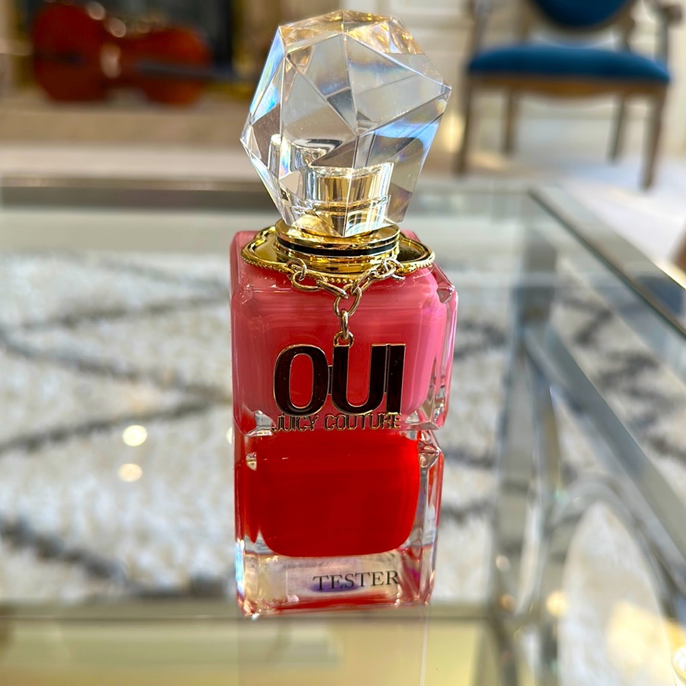 Opened Juicy Couture OUI